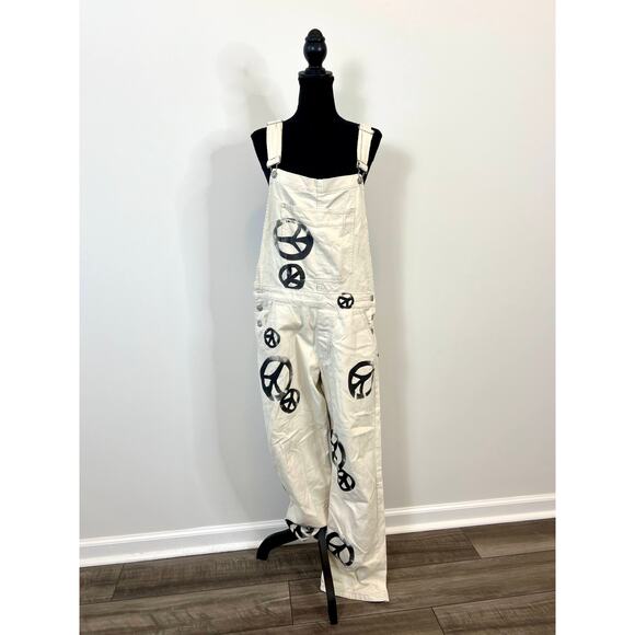 We the Free Ziggy Harmony Overalls in Off White Medium Denim Printed Pockets - Picture 2 of 7